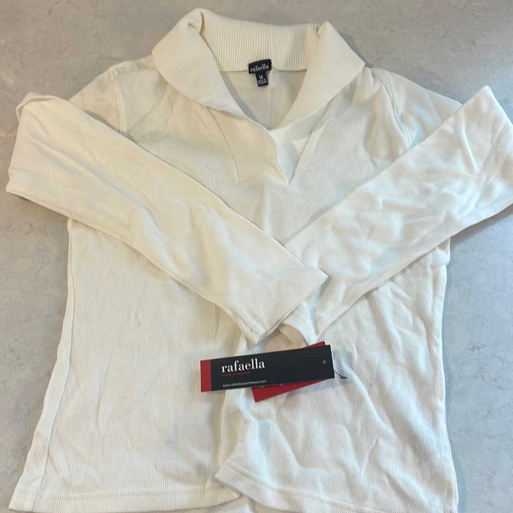 White cowel/v neck light sweater